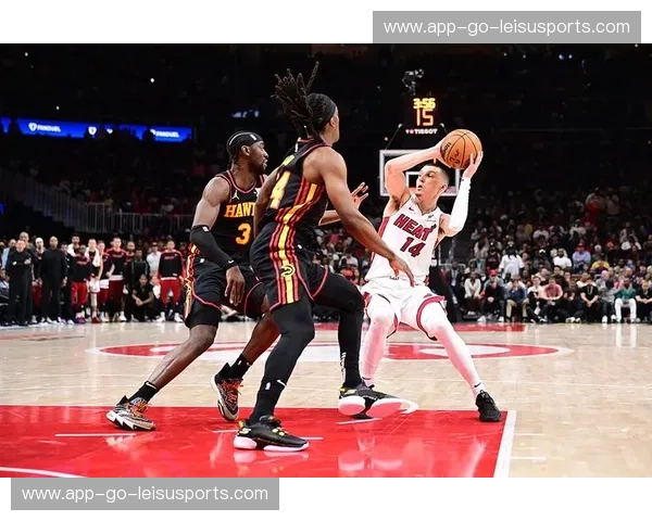 铁血之躯撞上冰冷利箭：这场“热火vs老鹰视频”里隐藏的博弈艺术